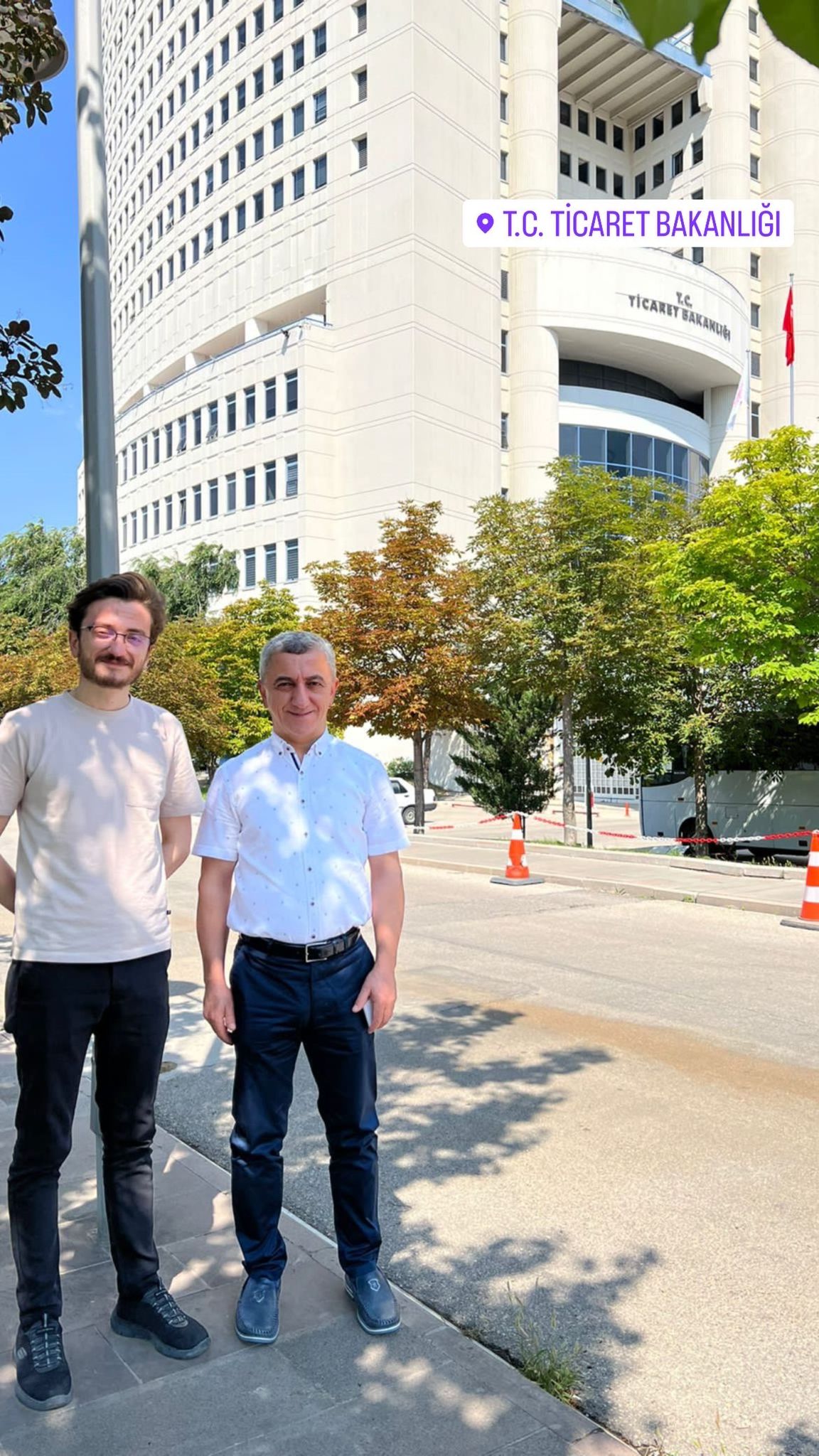 (Turkish) ÇALIKOĞLU’NDAN TİCARET BAKANLIĞI’NA ZİYARET